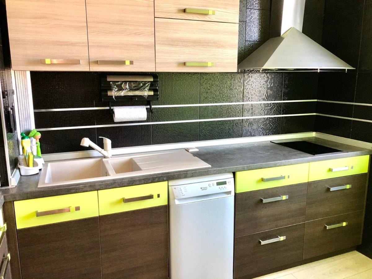 Avelov Art Apartment Burgas Екстер'єр фото