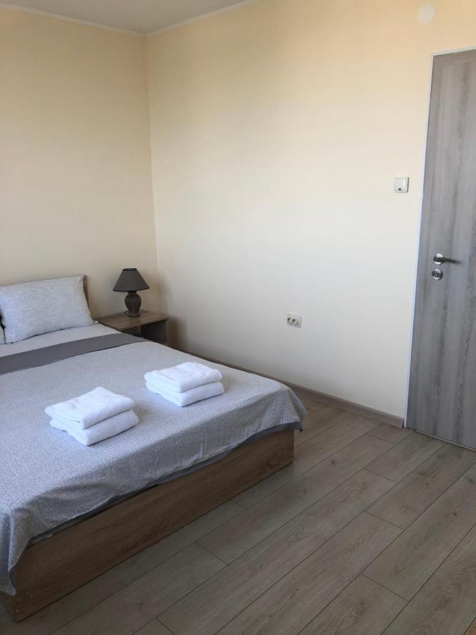 Avelov Art Apartment Burgas Екстер'єр фото